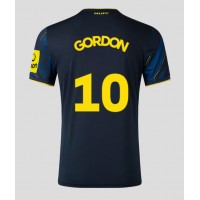 Camisa de Futebol Newcastle United Anthony Gordon #10 Equipamento Alternativo 2023-24 Manga Curta